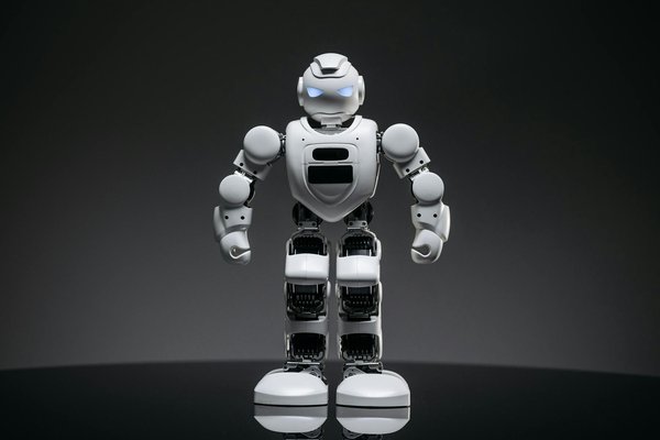 Quels sont les critères pour sélectionner une carte mère performante ?